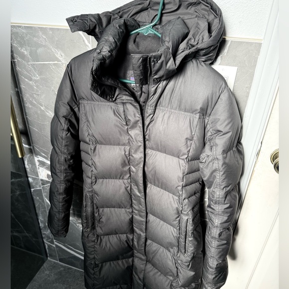 Patagonia Down With It Parka - Picture 6 of 7